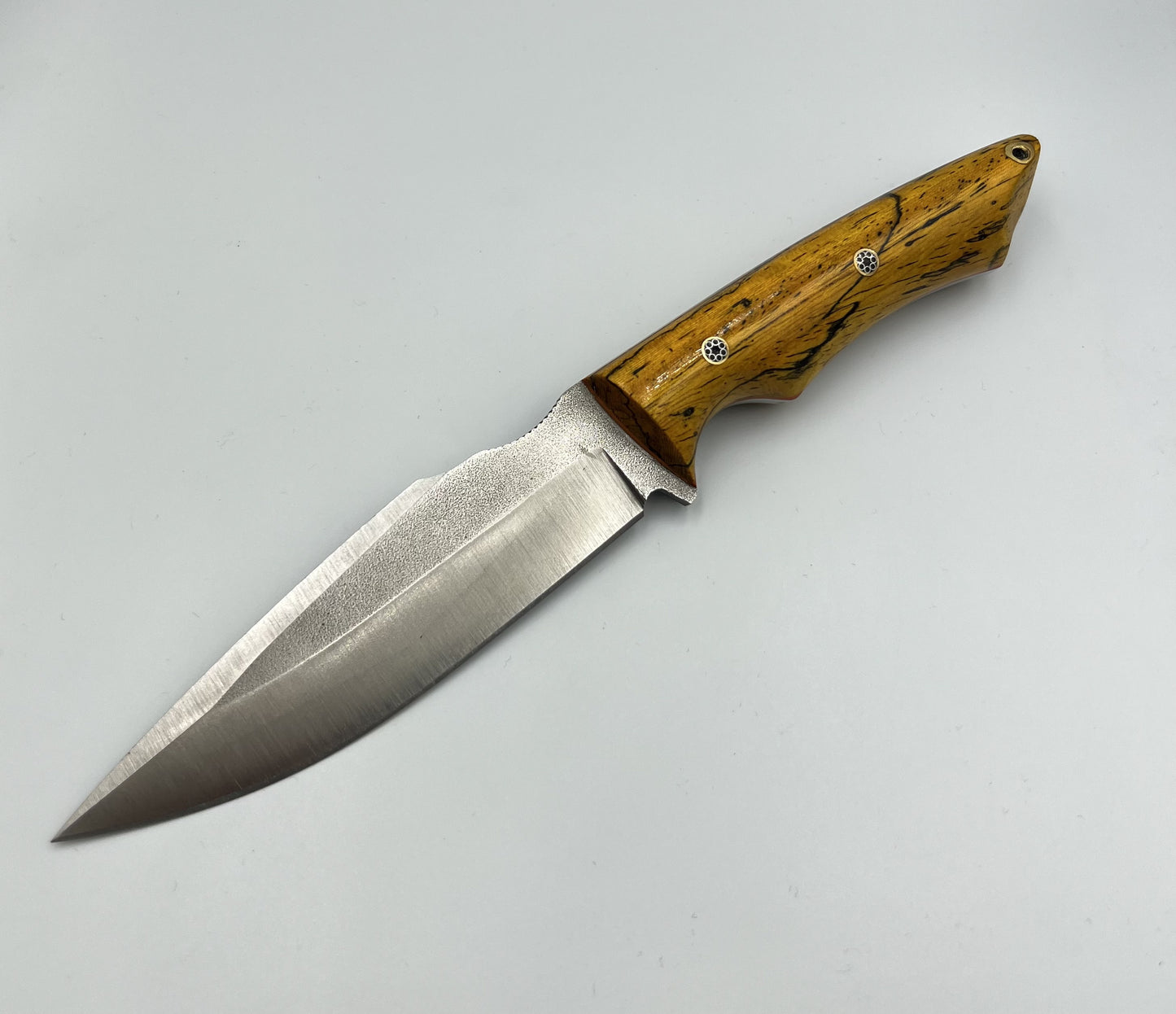 E8